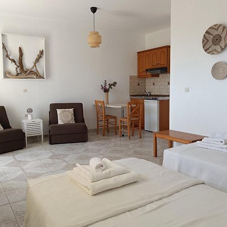 Studios Fokia Beach Амупи Экстерьер фото