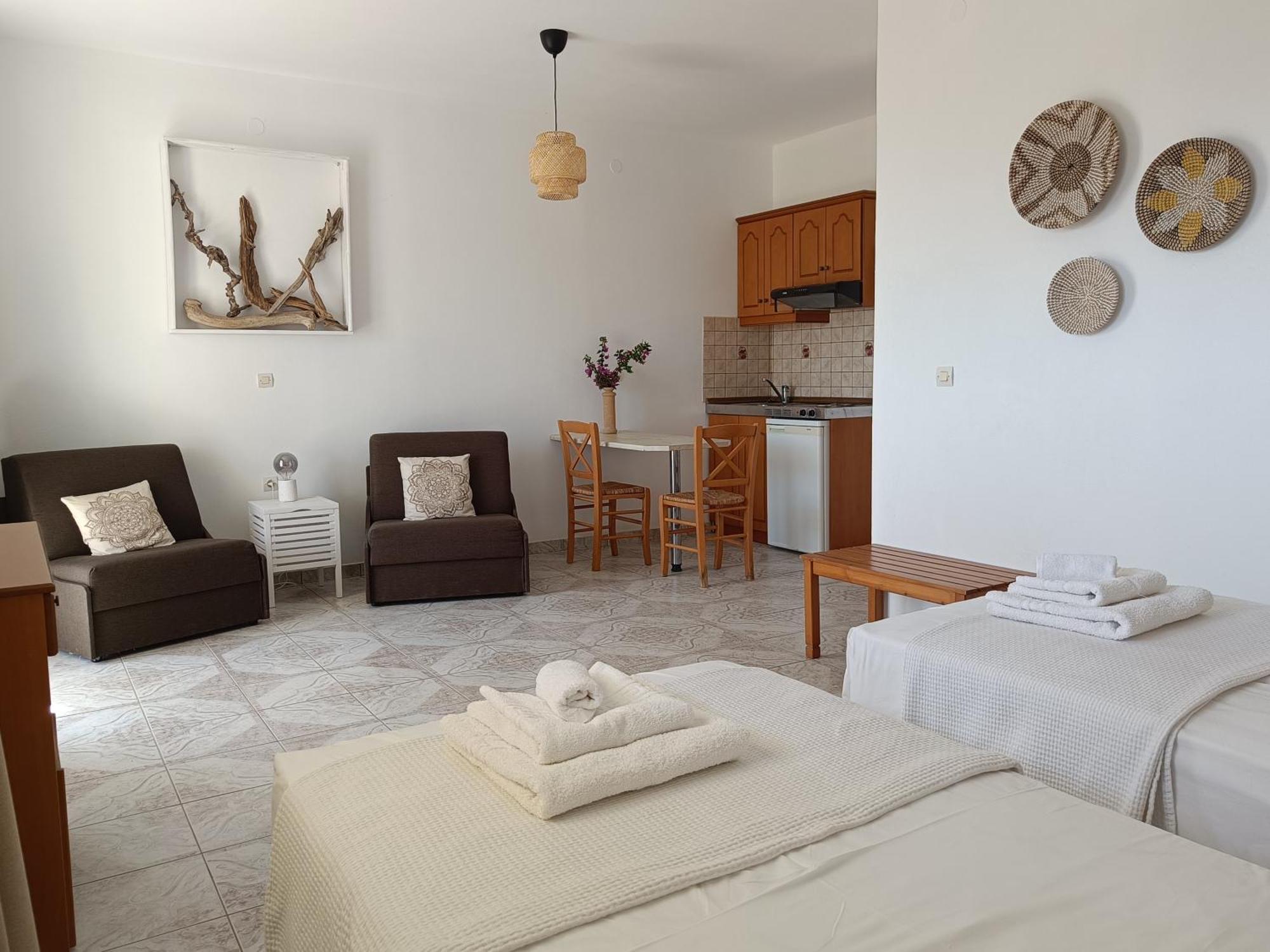 Studios Fokia Beach Амупи Экстерьер фото
