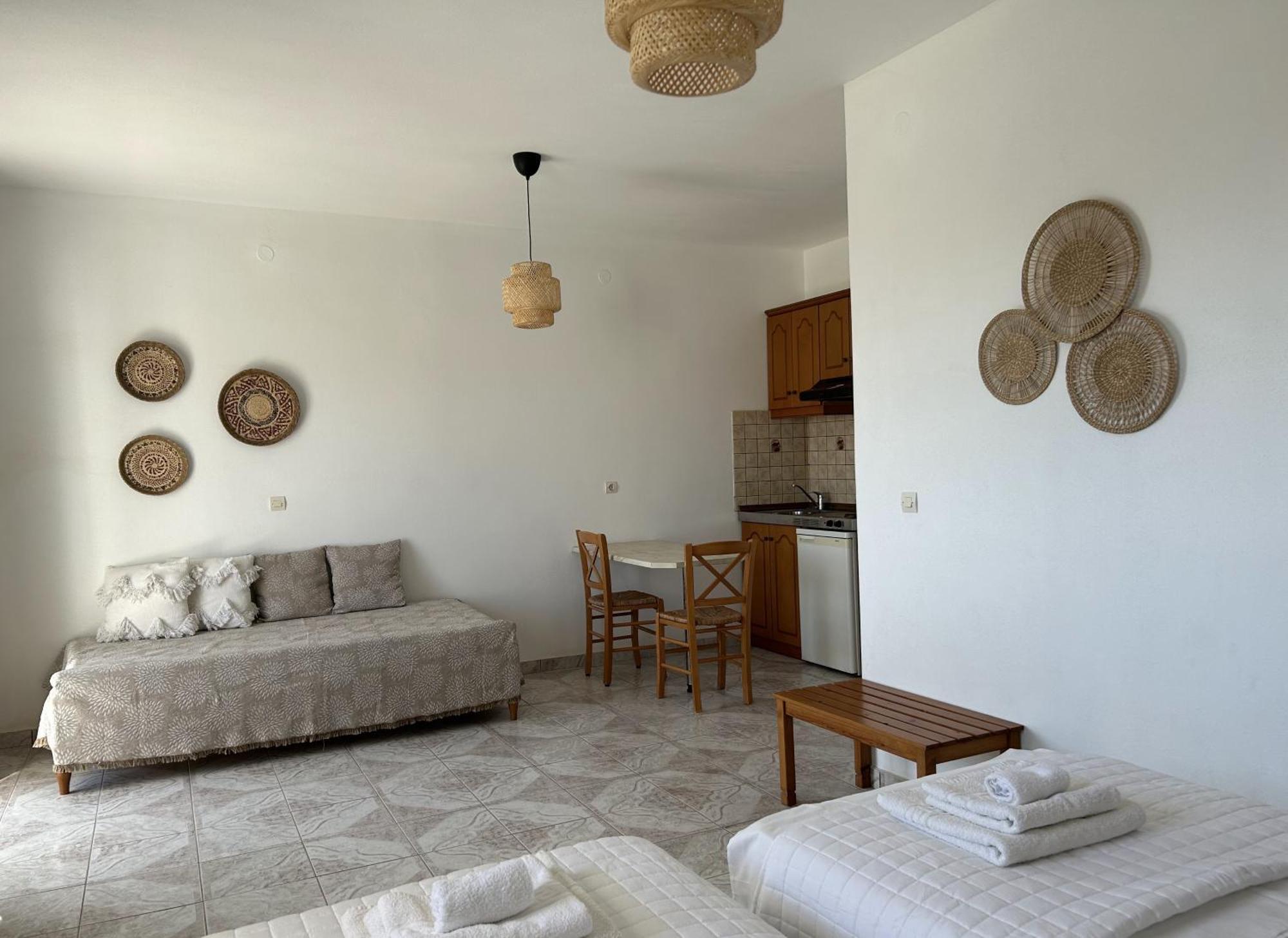 Studios Fokia Beach Амупи Экстерьер фото